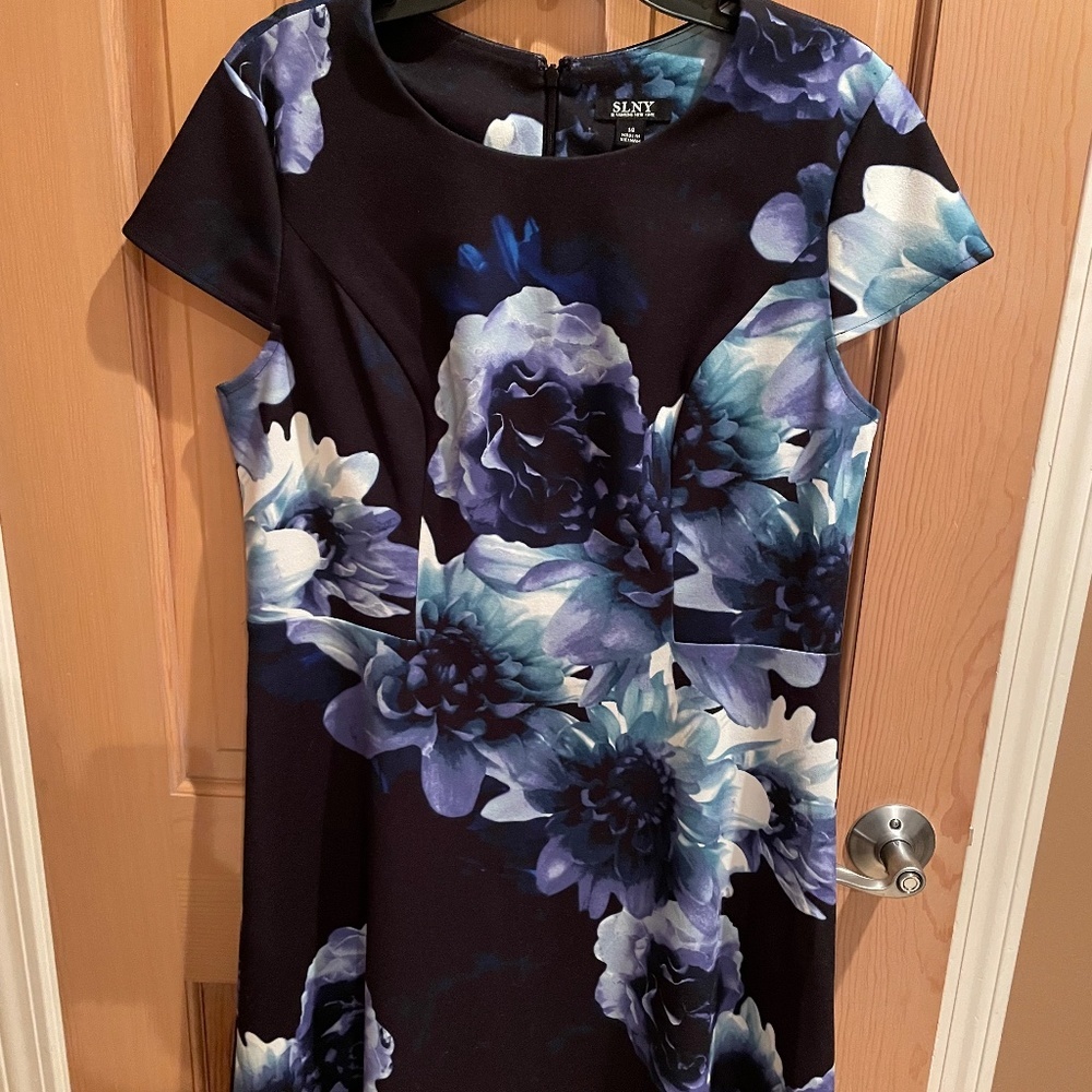 SLNY - Black & Blue Flower Dress - 14
